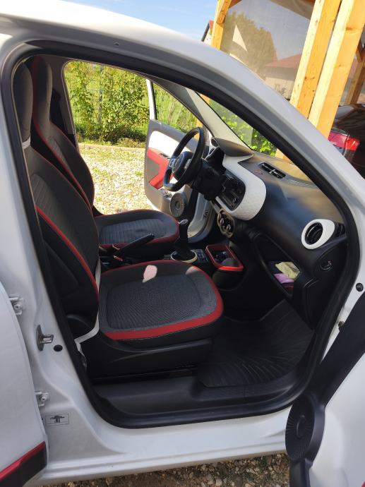 Renault Twingo 1.0/ 94 tkm/tempomat/park senzori/bluetooth/klima /led, fotografija 7