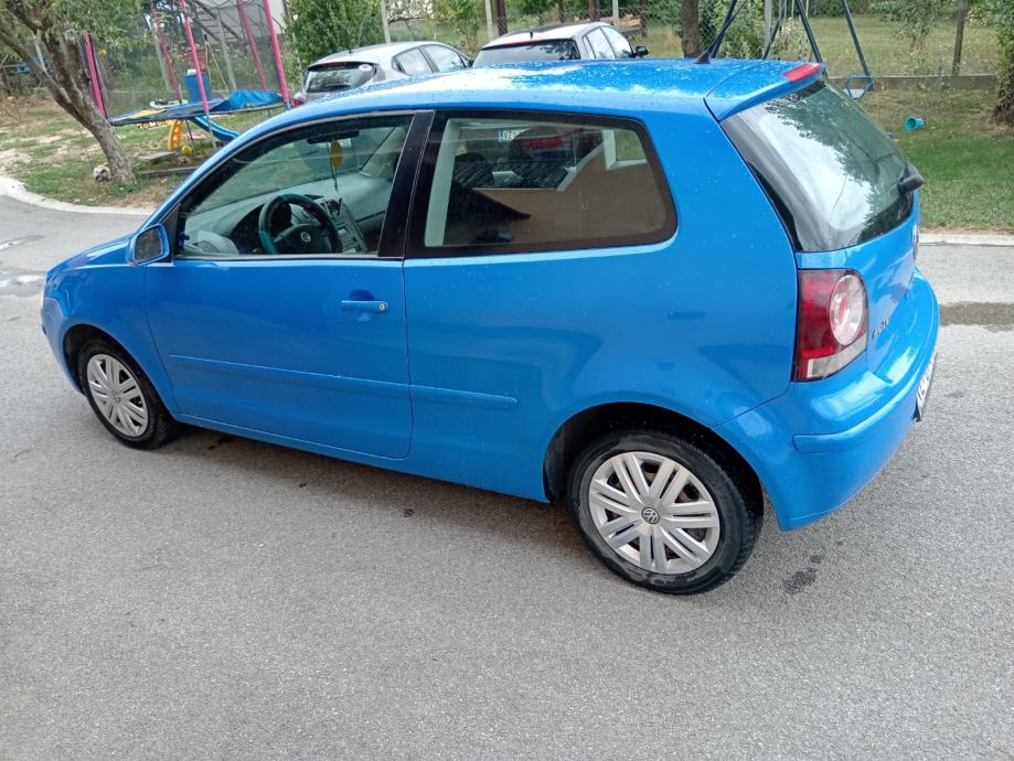 Prodajem Volkswagen Polo 1,4 TDI 2009.g., fotografija 3