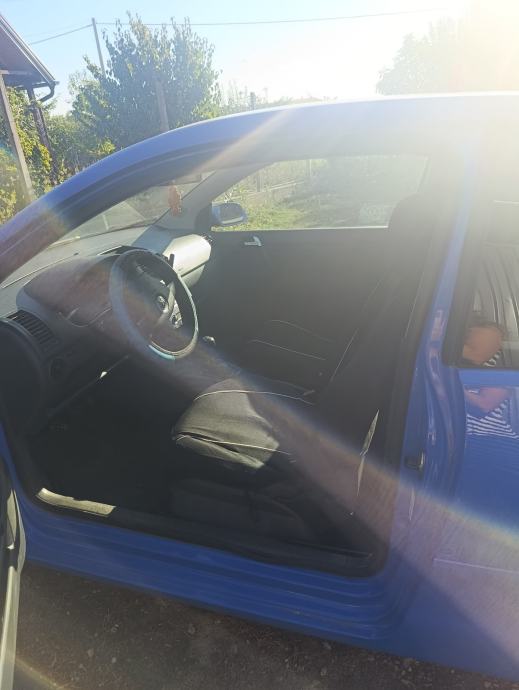 Prodajem Volkswagen Polo 1,4 TDI 2009.g., fotografija 8