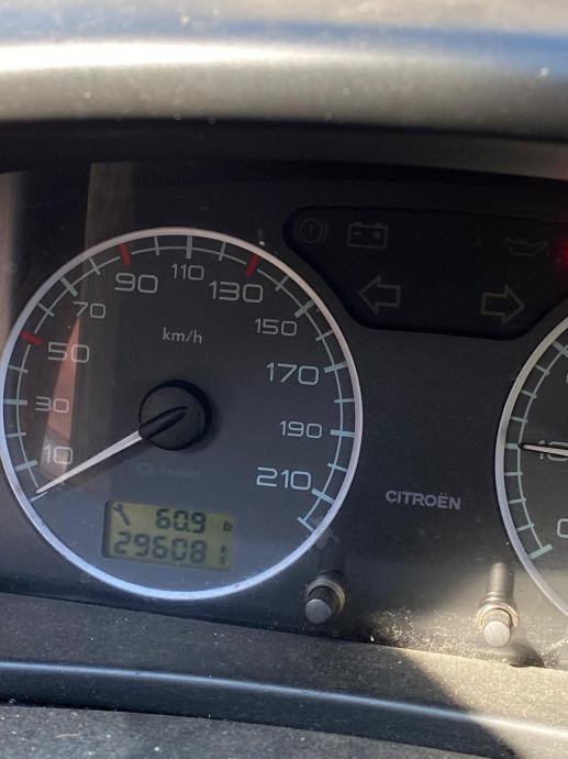 Na prodaju Citroën Xsara 1,4 i siva, fotografija 10