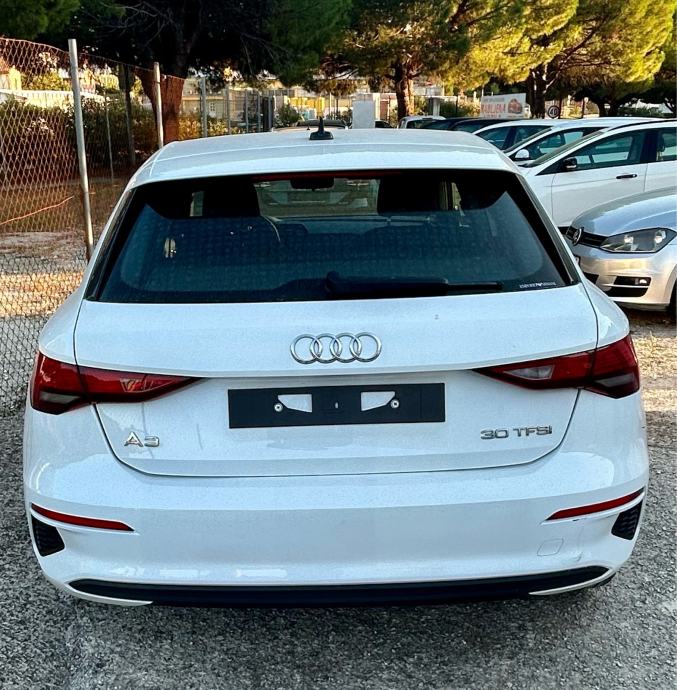 Prodam Audi A3 hibrid, fotografija 6