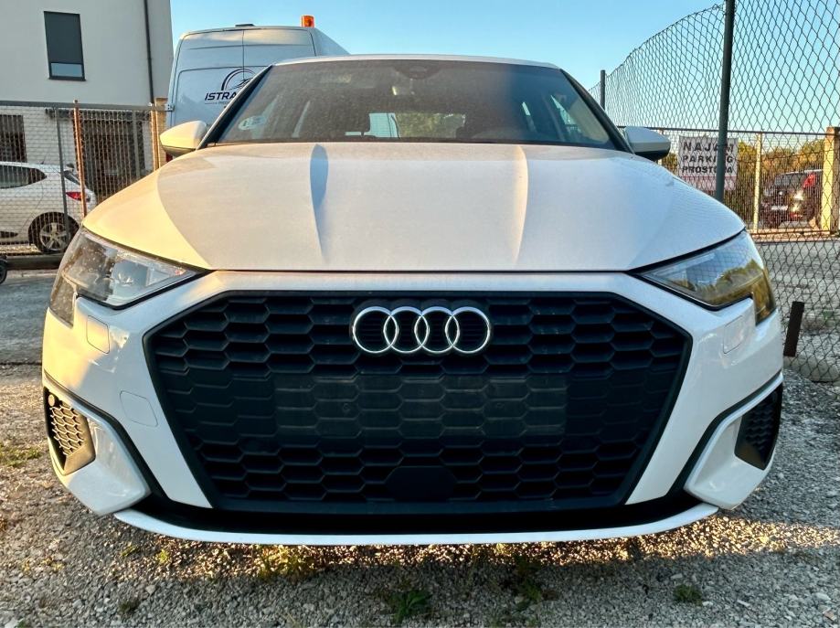 Prodam Audi A3 hibrid, fotografija 4