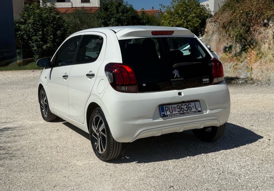 PEUGEOT 108 1.0 Allure *reg. godinu dana/5 vrata/sva oprema*, fotografija 7