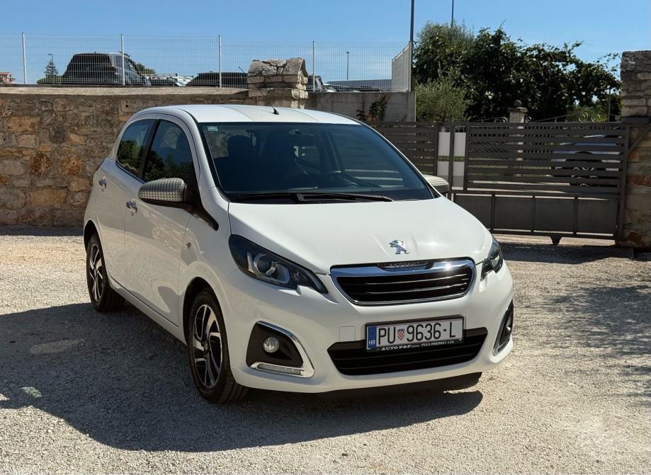PEUGEOT 108 1.0 Allure *reg. godinu dana/5 vrata/sva oprema*, fotografija 12