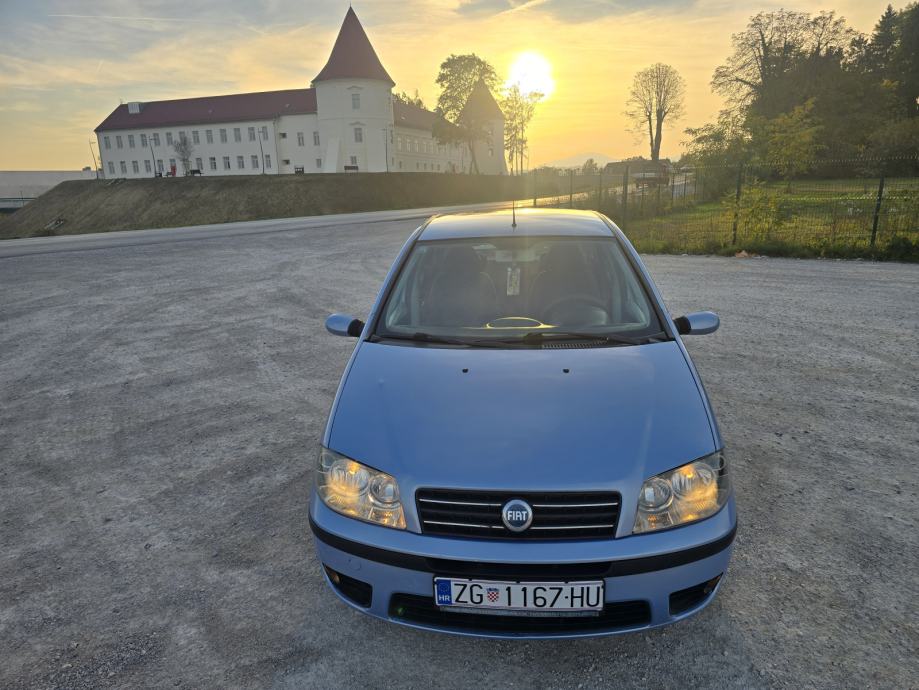 Punto 1,3 Multijet 16V automatik Servo,Klima,Maglenke,Alu Kredit-Zamj, fotografija 2