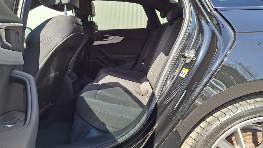 Rabljeno vozilo Audi A4 40 TDI S-tronic S-line Diesel, fotografija 7