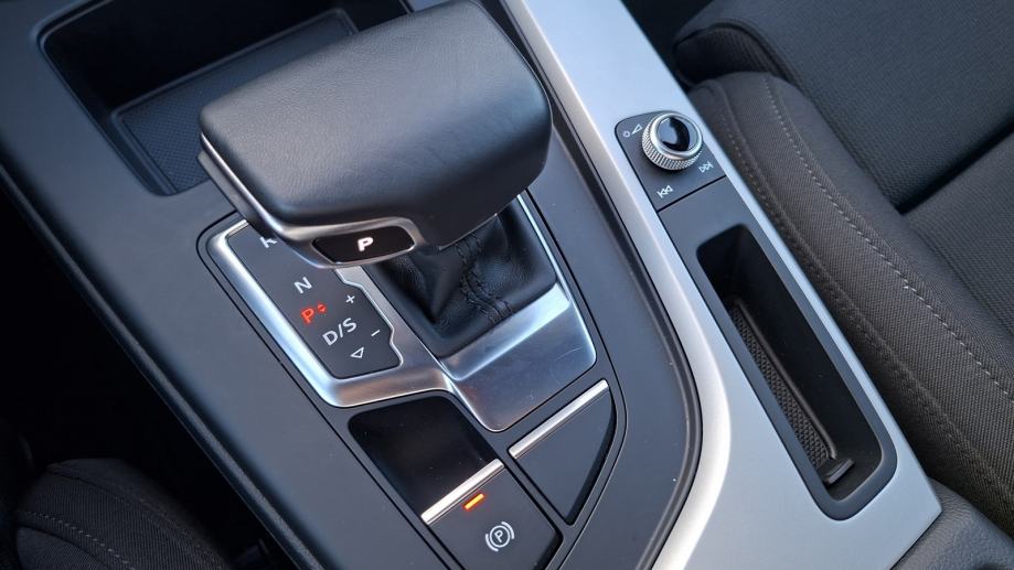 Rabljeno vozilo Audi A4 40 TDI S-tronic S-line Diesel, fotografija 15