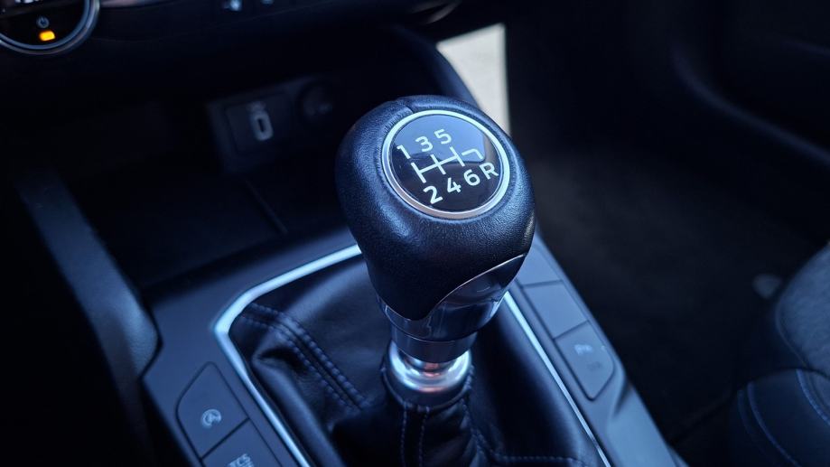 Rabljeno vozilo Ford Focus 1.0 EcoBoost Active, Benzin, fotografija 17