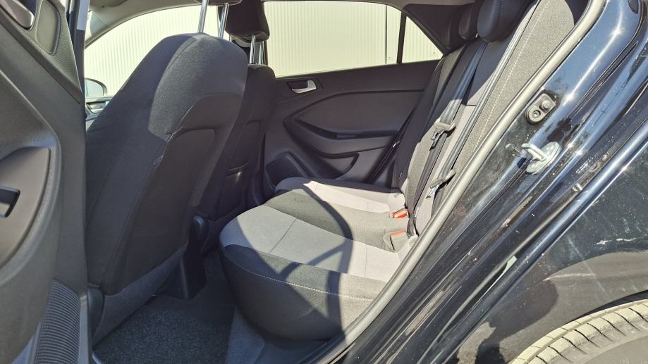 Rabljeno vozilo Hyundai I20 1.2, Benzin, fotografija 7