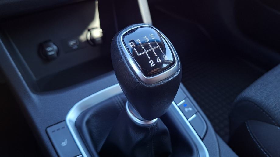 Rabljeno vozilo Hyundai I30 Karavan 1.0 T-GDI, Benzin, fotografija 16