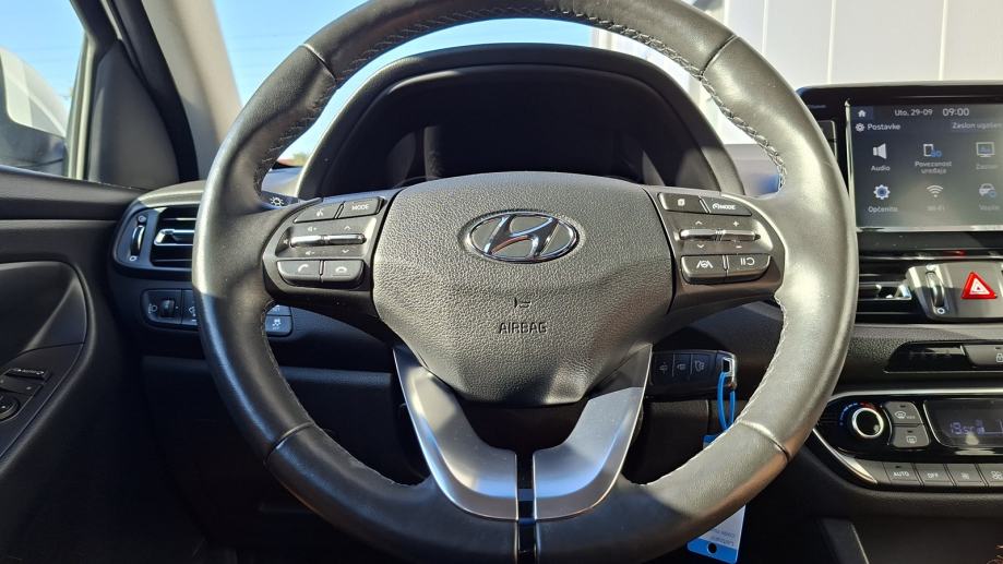 Rabljeno vozilo Hyundai I30 Karavan 1.0 T-GDI, Benzin, fotografija 17
