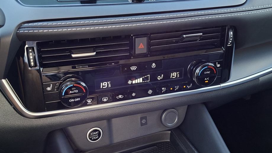 Rabljeno vozilo Nissan Qashqai 1.3 DIG-T MHEV X-tronic, Benzin, fotografija 13