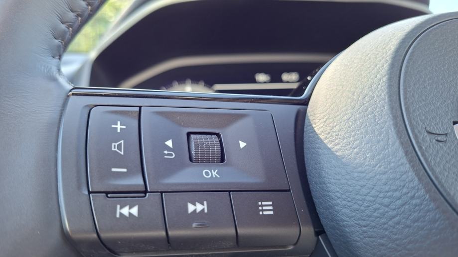 Rabljeno vozilo Nissan Qashqai 1.3 DIG-T MHEV X-tronic, Benzin, fotografija 17