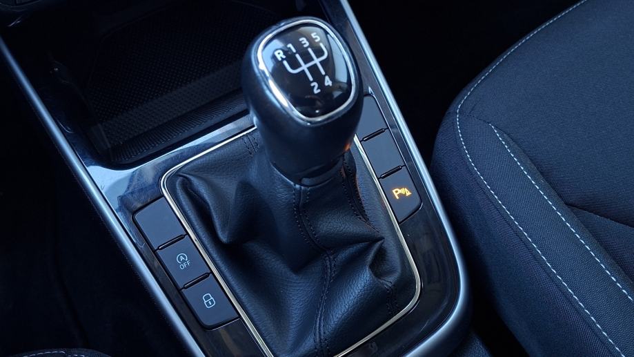 Rabljeno vozilo Škoda Fabia 1.0 TSI, Benzin, fotografija 15