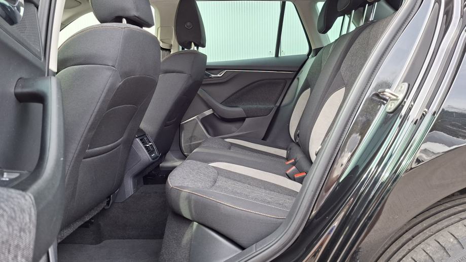 Rabljeno vozilo Škoda Kamiq 1.0 TSI DSG, Benzin, fotografija 7