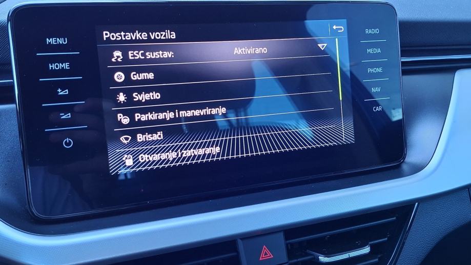 Škoda Scala 1.0 TSI DSG, fotografija 10