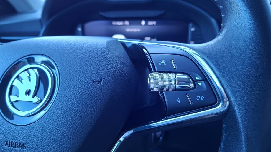 Škoda Scala 1.0 TSI DSG, fotografija 18