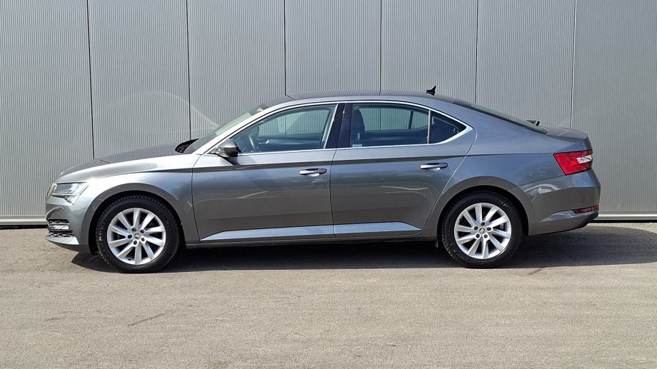 Škoda Superb 2.0 TDI DSG, fotografija 2