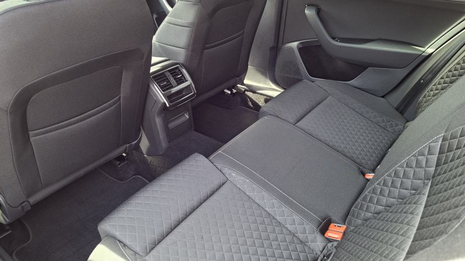 Škoda Superb 2.0 TDI DSG, fotografija 8