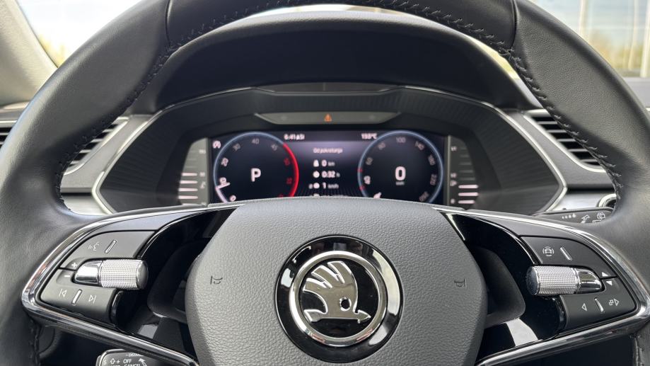 Škoda Superb 2.0 TDI DSG, fotografija 11