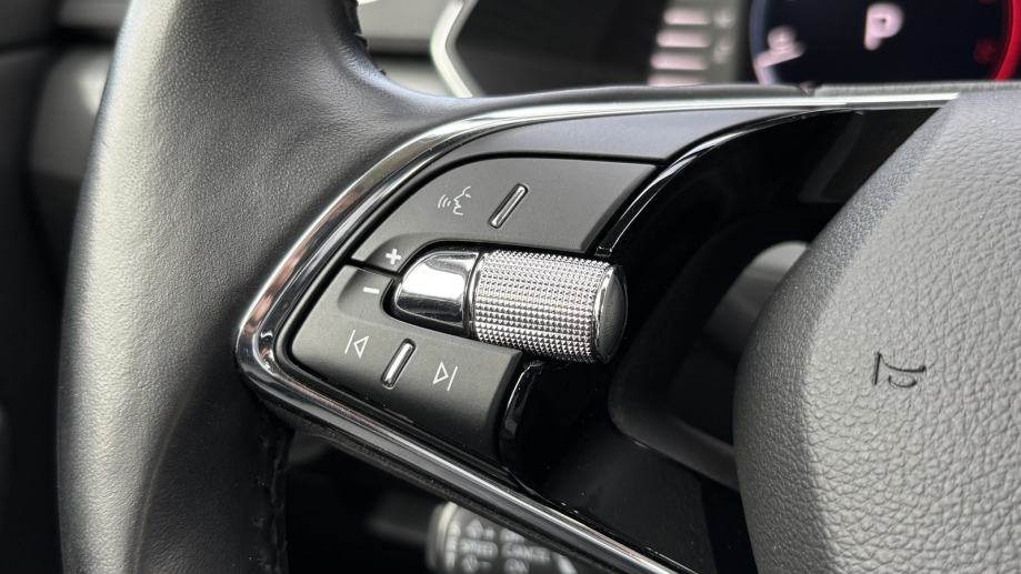 Škoda Superb 2.0 TDI DSG, fotografija 12