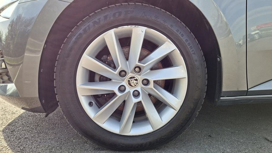 Škoda Superb 2.0 TDI DSG, fotografija 19