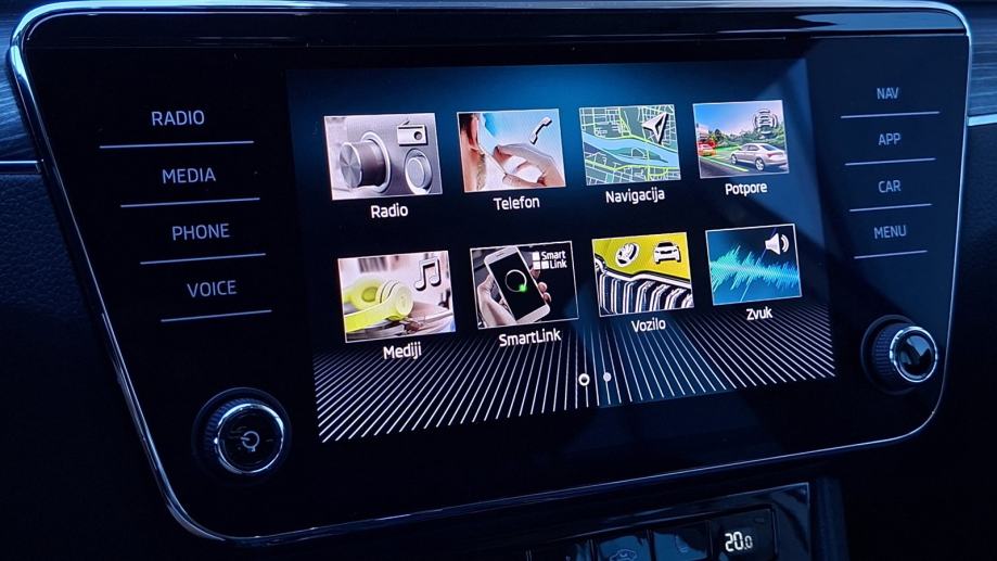 Rabljeno vozilo Škoda Superb 2.0 TDI DSG, Diesel, fotografija 12