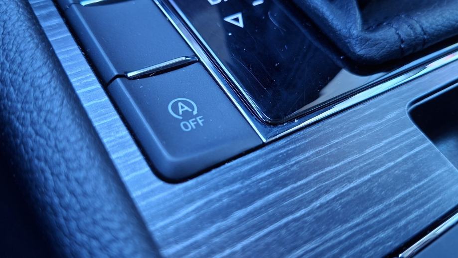 Rabljeno vozilo Škoda Superb 2.0 TDI DSG, Diesel, fotografija 14