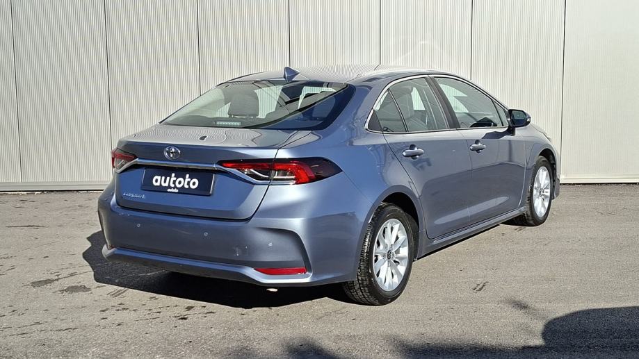 Rabljeno vozilo Toyota Corolla 1.5, Benzin, fotografija 3