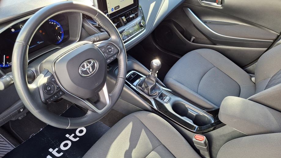 Rabljeno vozilo Toyota Corolla 1.5, Benzin, fotografija 5