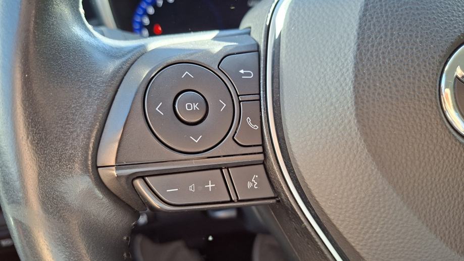 Rabljeno vozilo Toyota Corolla 1.5, Benzin, fotografija 16