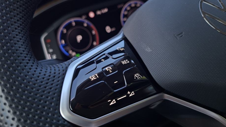Rabljeno vozilo VW Arteon 2.0 TDI DSG, Diesel, fotografija 16