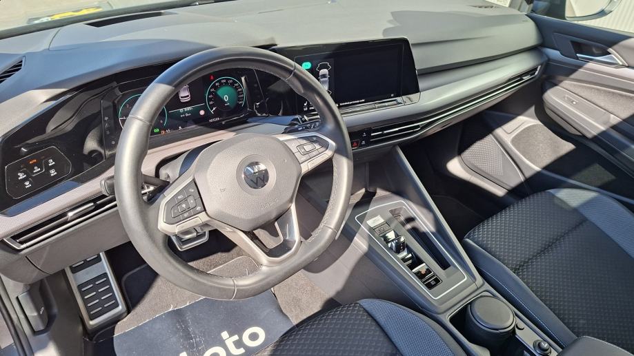 Rabljeno vozilo VW Golf VIII 2.0 TDI DSG, Diesel, fotografija 5