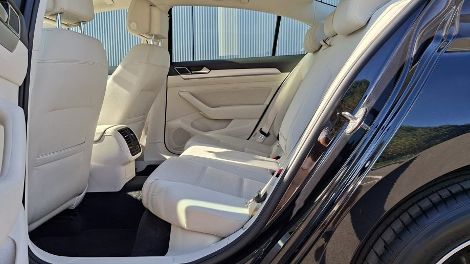 Rabljeno vozilo VW Passat 2.0 TDI, Diesel, fotografija 7