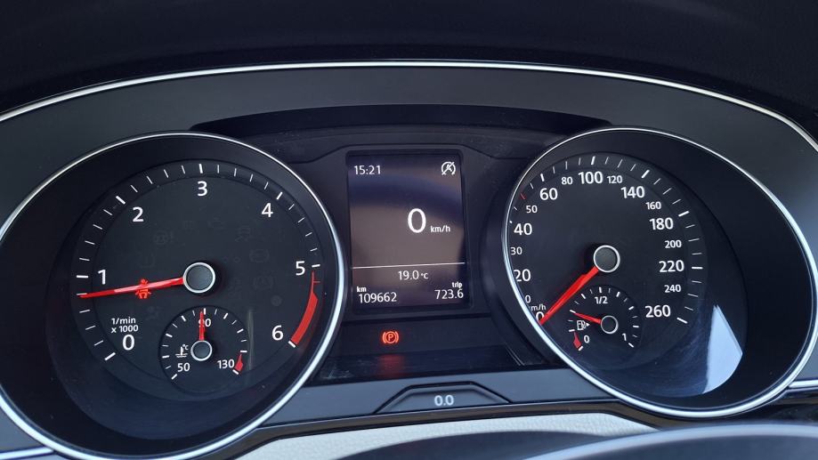 Rabljeno vozilo VW Passat 2.0 TDI, Diesel, fotografija 19