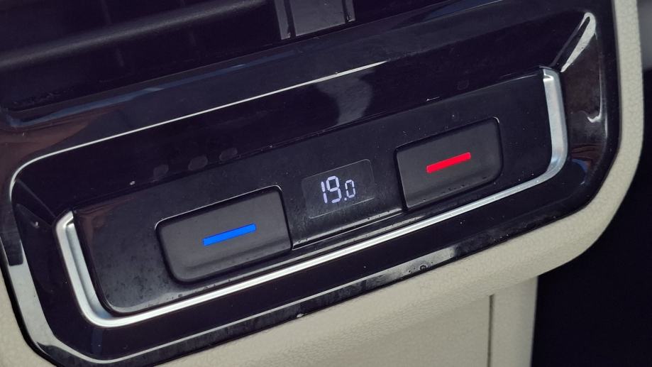 Rabljeno vozilo VW Passat 2.0 TDI, Diesel, fotografija 20