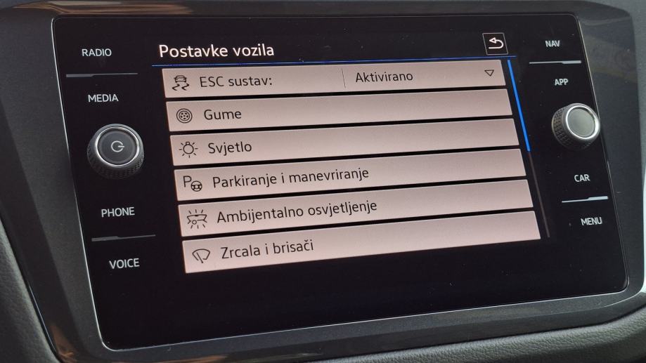 Rabljeno vozilo VW Tiguan 2.0 TDI DSG R-Line, Diesel, fotografija 11