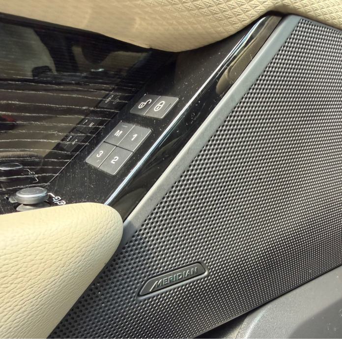 Range Rover Velar 2,0D Automatic * R Dynamic * Full * Reg 1.god * Zamj, fotografija 16