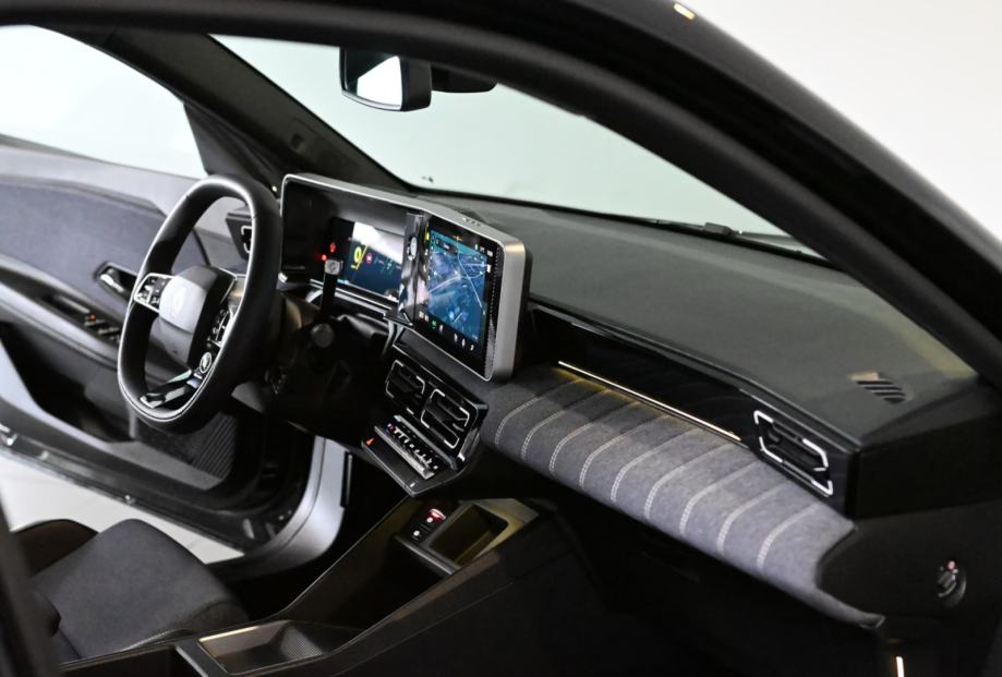 Renault 5 R5 E-Tech 150 Comfort Range Techno - 18 COLA, LED, ACC, NAVI, fotografija 8
