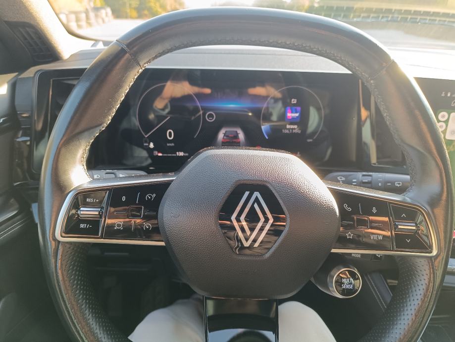 Renault Austral 1.4, fotografija 12