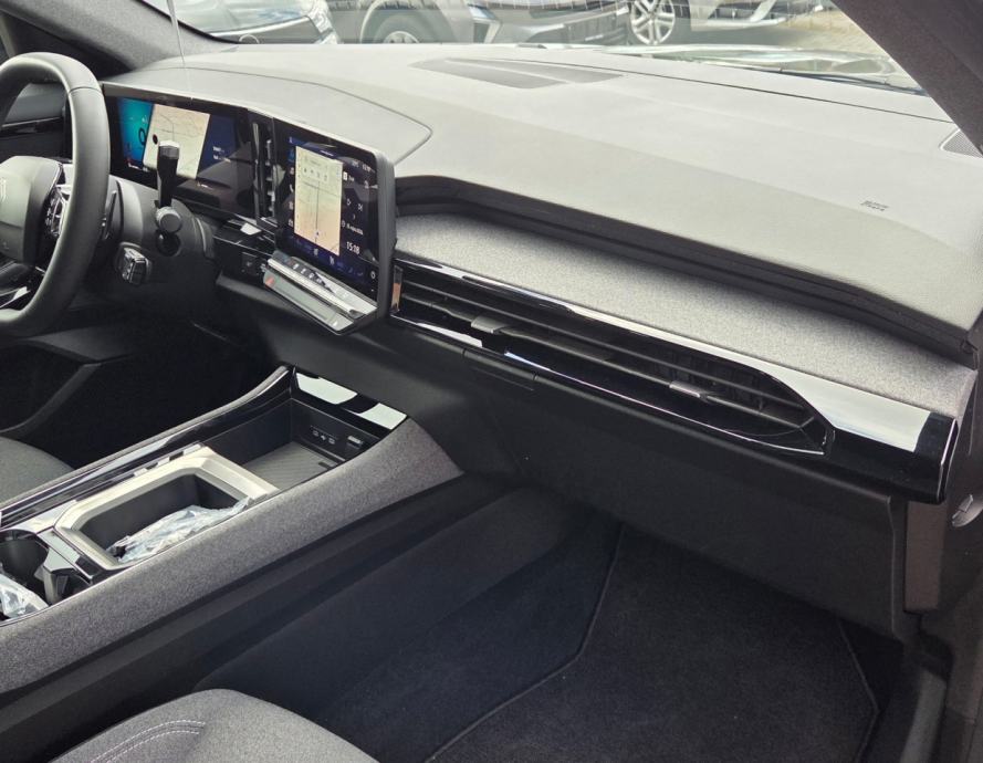 Renault Austral TCe 160 Mild hybrid Evolution Aut., fotografija 12