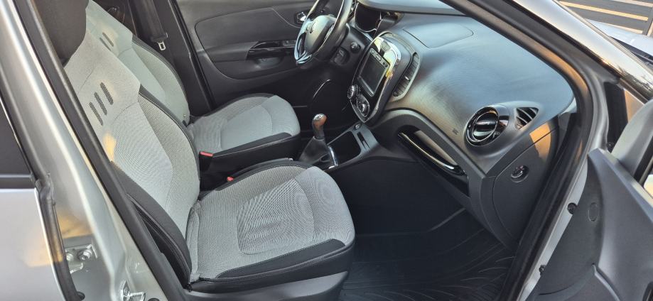 Renault Captur 0.9. 105 tkm, fotografija 11