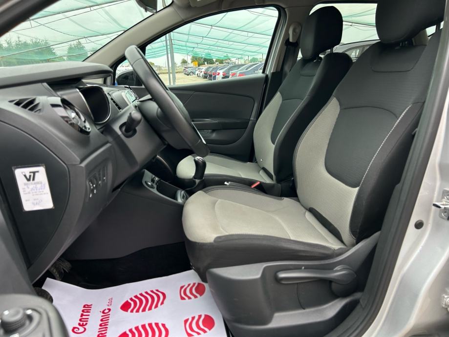 Renault Captur 0.9 TCe 2016.,VELIKI SERVIS, PARK SENZ.,NAVI, CAR PASS, fotografija 11