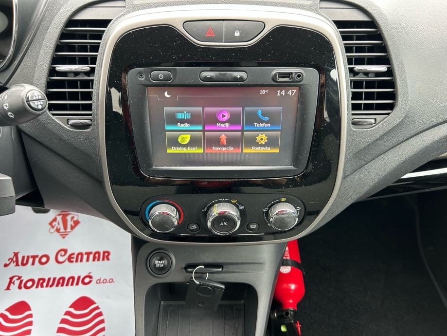 Renault Captur 0.9 TCe 2016.,VELIKI SERVIS, PARK SENZ.,NAVI, CAR PASS, fotografija 16