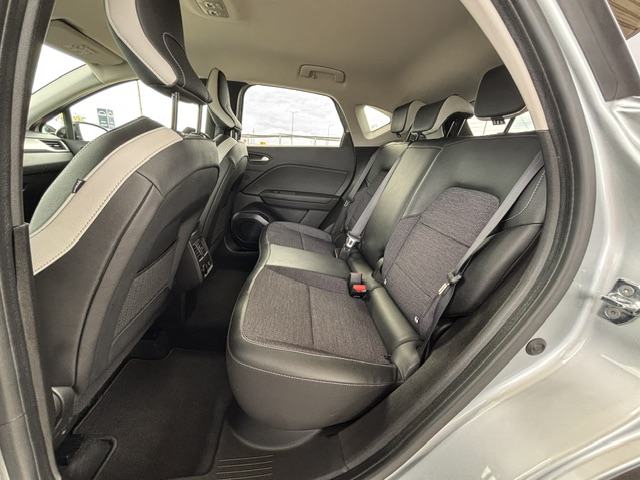 Renault Captur 1.3 TCe INTENS, 140 KS, NAVIGACIJA, PDC, KUKA, POLUKOŽA, fotografija 9