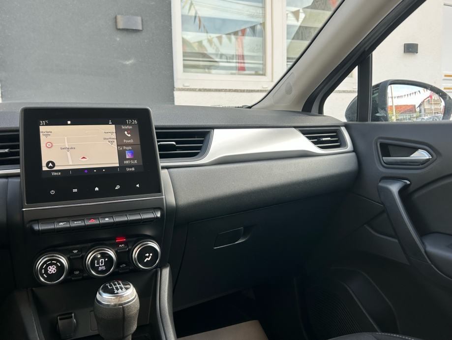 Renault Captur 1.5 dci 85KW 2021G.NOVI MODEL LED TOP STANJE SERVISNA, fotografija 17