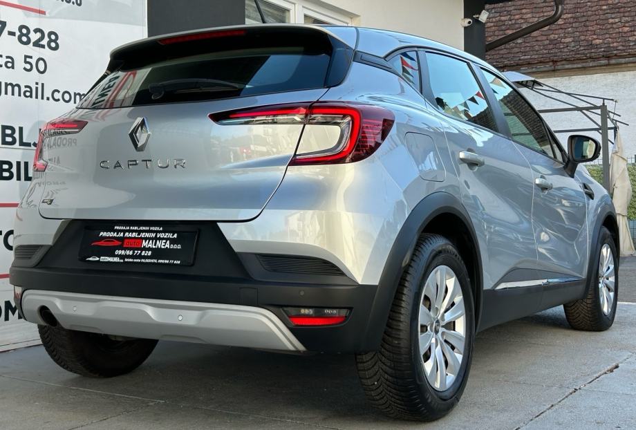 Renault Captur 1.5 dci 85KW 2021G.NOVI MODEL LED TOP STANJE SERVISNA, fotografija 11