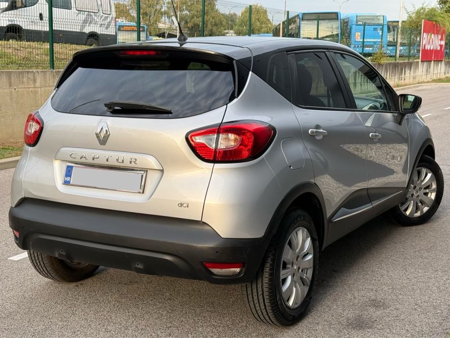 RENAULT CAPTUR 1.5DCI - 2016.G - LIMITED - LED - NAVI - HR AUTO -, fotografija 2