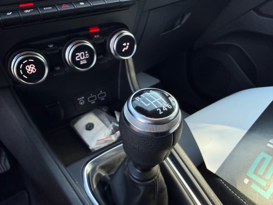 Renault Captur 1.5dCi LEASING BEZ UČEŠĆA, AUT.KLIMA, MULTIMED,SERVISNA, fotografija 19