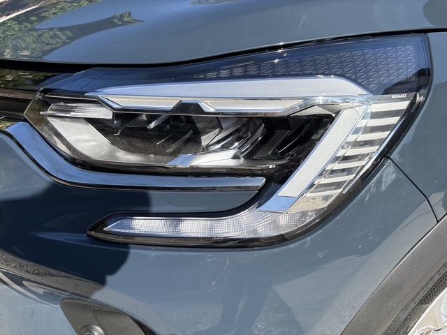 Renault Captur 1.6 E-Tech Hybrid automatik 145KS,REG.1 GOD., fotografija 19